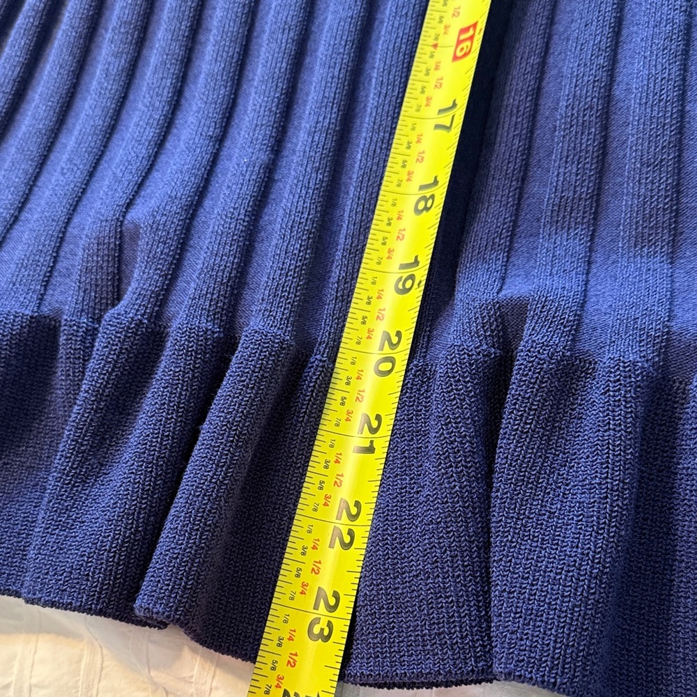 Ann Taylor Navy Blue Ribbed knit Sleeveless Top - Picture 6 of 6